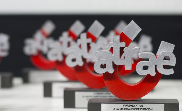 Manuel Caravaca, audiodescriptor de APTENT, ganador del Premio ATRAE 2024
